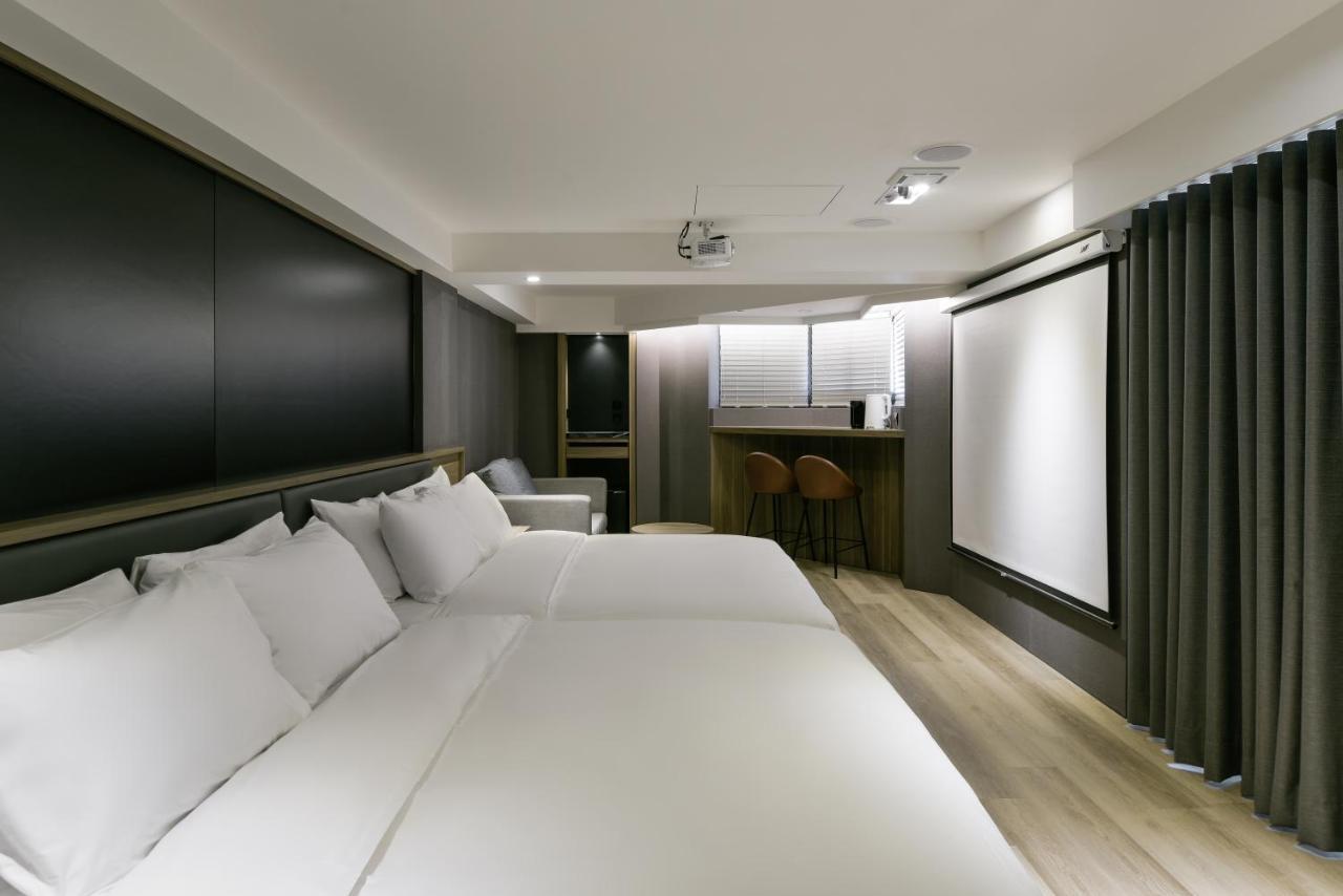 Autumn Willow Hotel 台中市 エクステリア 写真