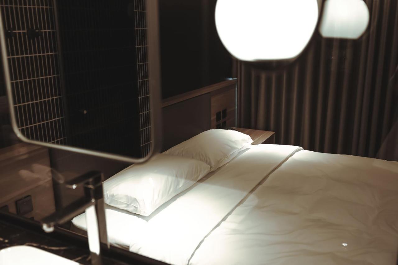 Autumn Willow Hotel 台中市 エクステリア 写真