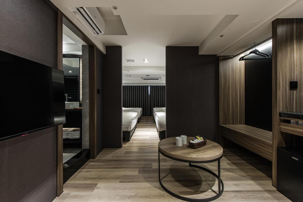 Autumn Willow Hotel 台中市 エクステリア 写真