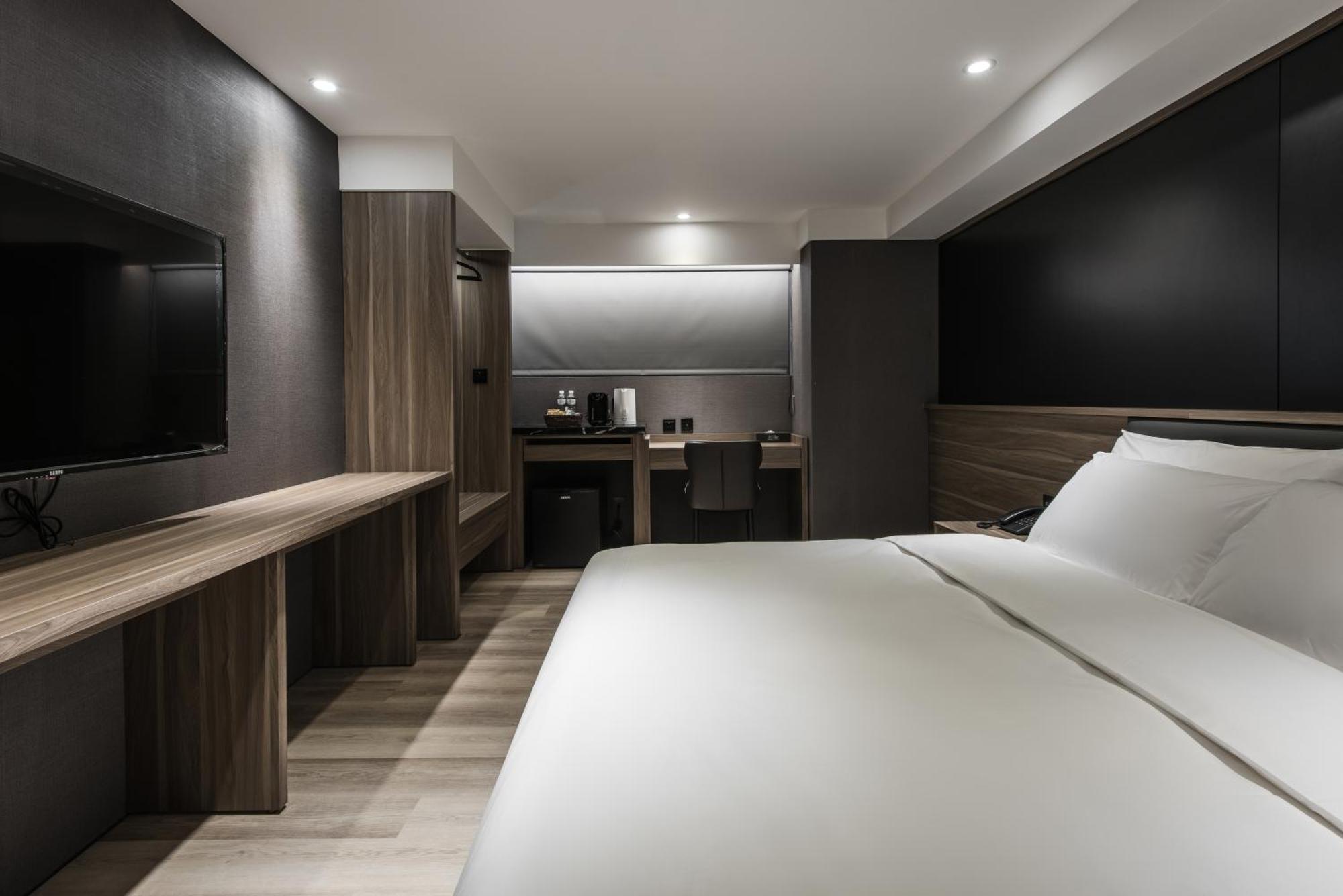 Autumn Willow Hotel 台中市 エクステリア 写真